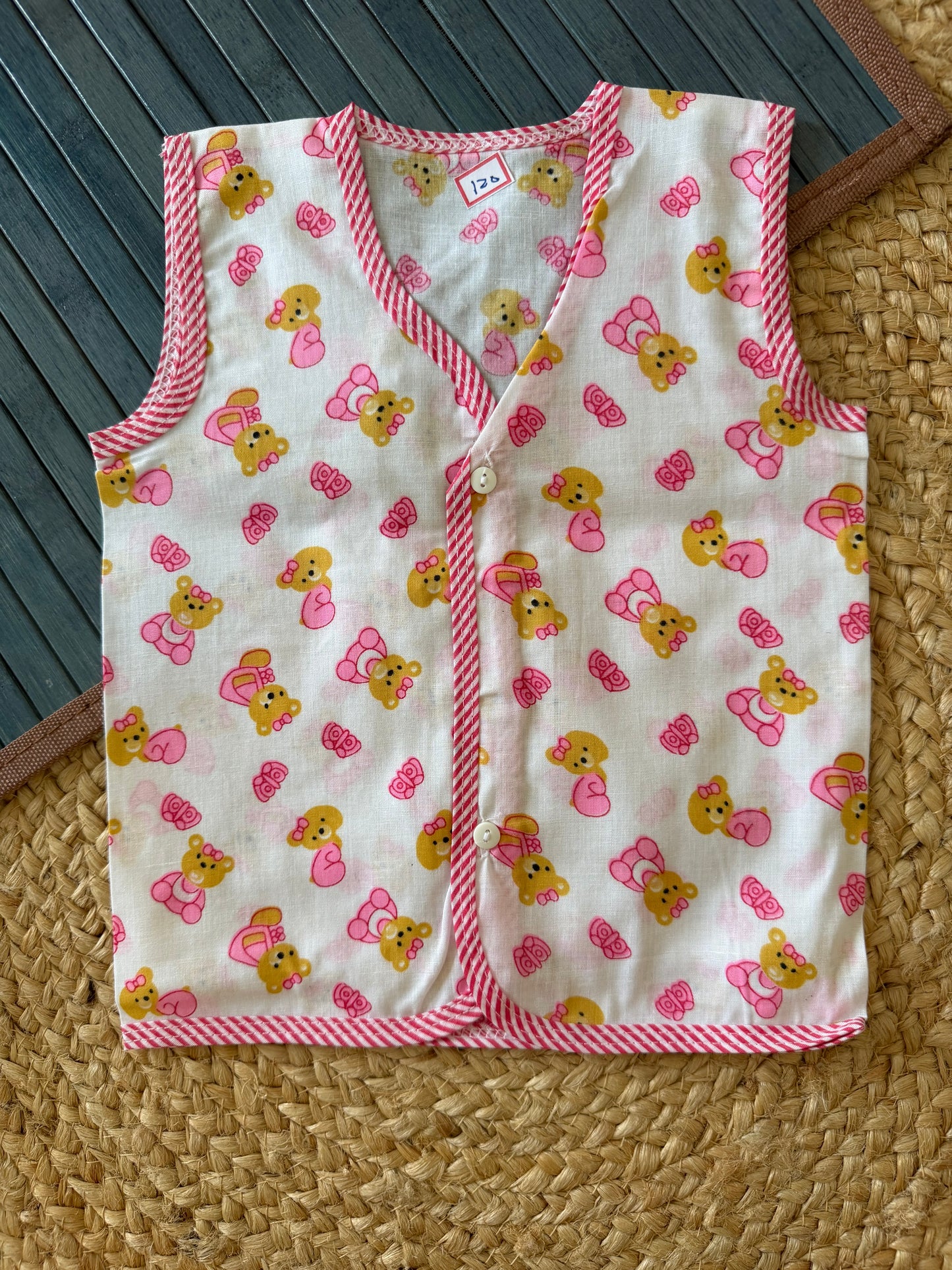 Pink with white jabla