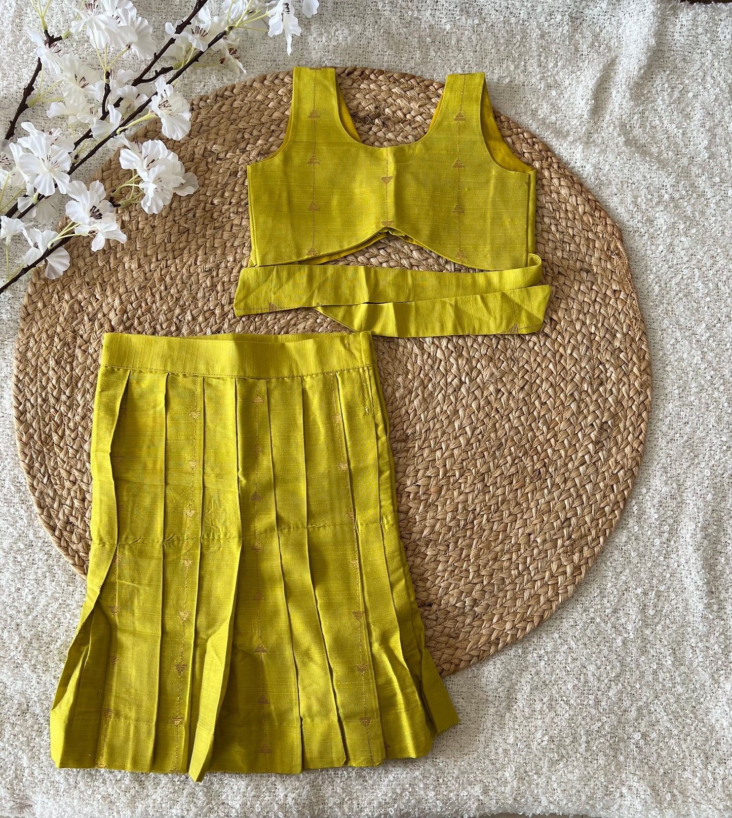 Light green skirt top