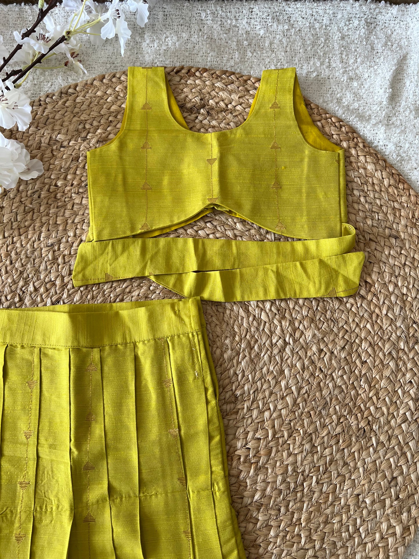 Light green skirt top