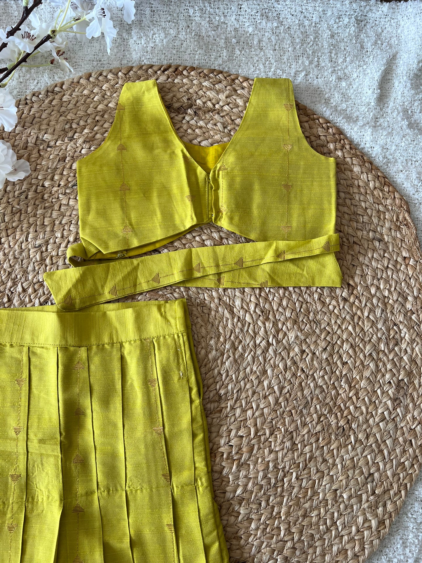 Light green skirt top